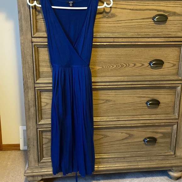 Rich blue dress perfect for a summer celebration. - Picture 1 of 4